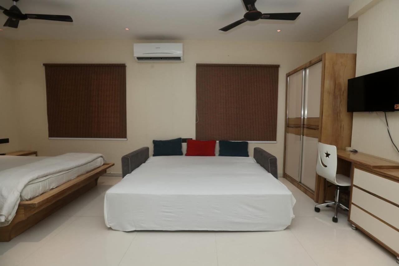 Stay10 Luxury Service Apartment Indore Exteriör bild
